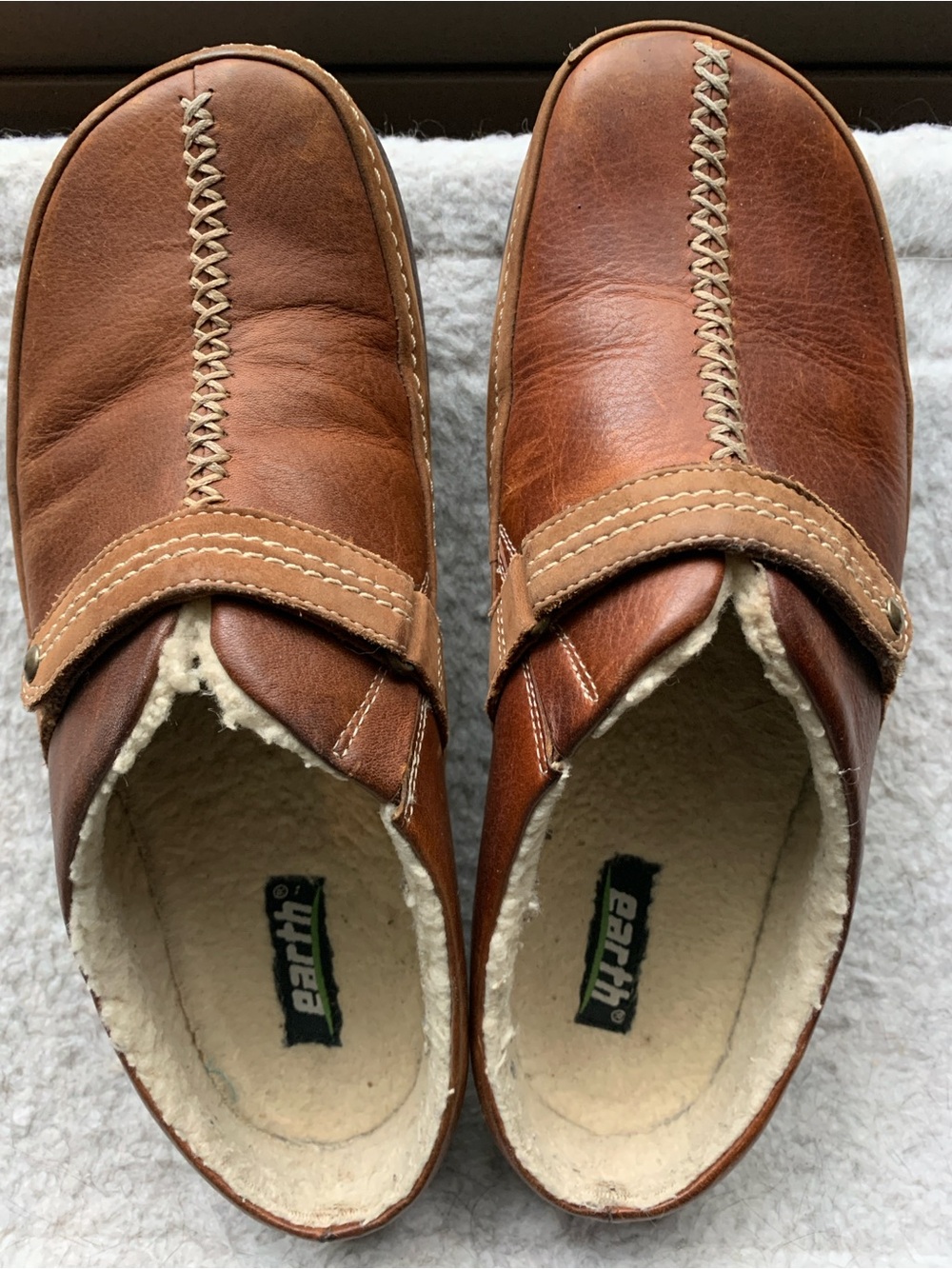 Earth Greta slip-ons